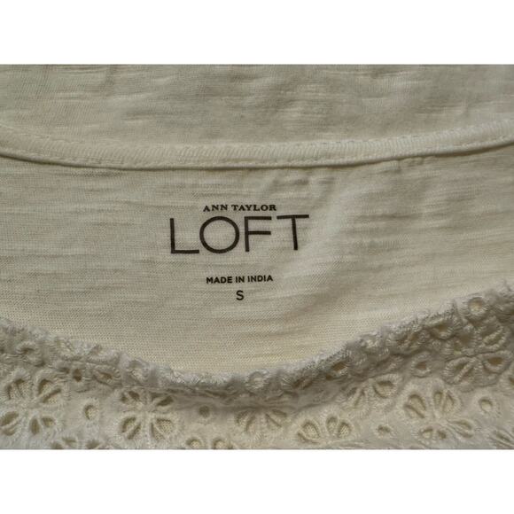 Ann Taylor Loft Eyelet Front T-Shirt White S Coastal Chic 79-14-01 - Picture 6 of 14